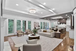 15 Lake Forrest Ln NE, Atlanta, GA 30342 - Photo 3