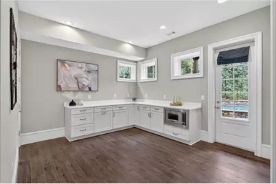 15 Lake Forrest Lane NE, Atlanta, GA 30342 - Photo 33