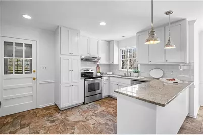 235 Abington Drive, Sandy Springs, GA 30328 - Photo 15