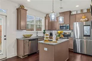 7653 Castle Ave, Fairburn, GA 30213 - Photo 5