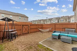 7653 Castle Ave, Fairburn, GA 30213 - Photo 27