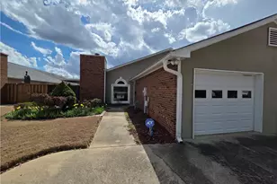 120 Garden Ct, Fayetteville, GA 30215 - Photo 1