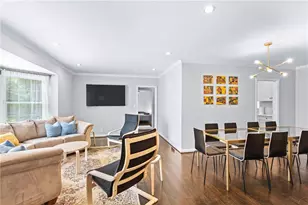 1257 Briar Hills Dr NE, Atlanta, GA 30306 - Photo 9