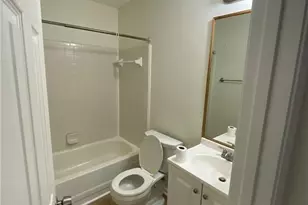 621 Windchase Ln, Stone Mountain, GA 30083 - Photo 11