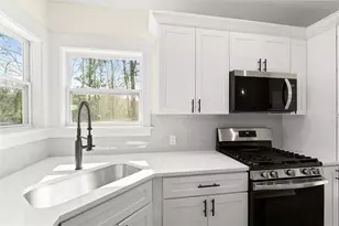 2903 Woodhollow Ln, Jonesboro, GA 30236 - Photo 7