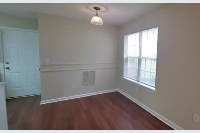 4915 Lakebrooke Run, Stone Mountain, GA 30087 - Photo 5