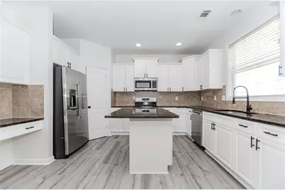 2023 Jameson Cir, Lawrenceville, GA 30043 - Photo 9