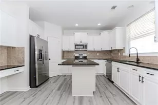 2023 Jameson Circle, Lawrenceville, GA 30043 - Photo 9