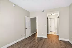 1074 Peachtree Walk NE, Atlanta, GA 30309 - Photo 23
