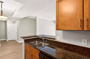 1074 Peachtree Walk NE, Atlanta, GA 30309 - Photo 19