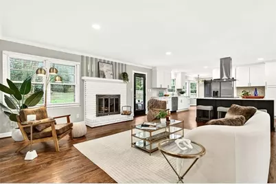 3297 N Embry Circle, Atlanta, GA 30341 - Photo 3