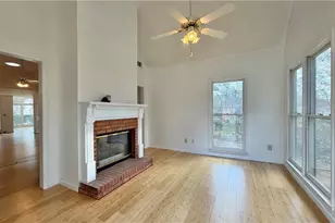 1040 Sunny Field Ct, Lawrenceville, GA 30043 - Photo 19