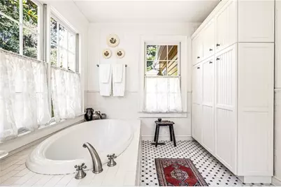 547 Spring Valley Road NW, Atlanta, GA 30318 - Photo 23