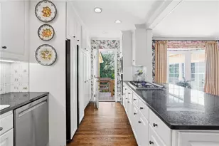 547 Spring Valley Rd NW, Atlanta, GA 30318 - Photo 5