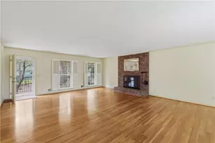 3245 Forest Creek Dr SW, Marietta, GA 30064 - Photo 5