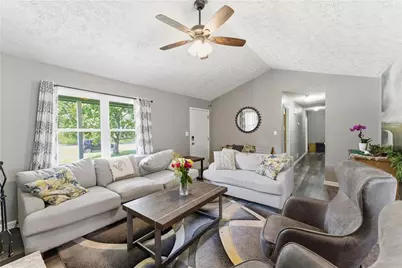 406 Hidden Valley Ct SE, Conyers, GA 30094 - Photo 5