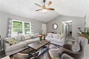 406 Hidden Valley Ct SE, Conyers, GA 30094 - Photo 5