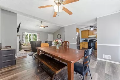 406 Hidden Valley Ct SE, Conyers, GA 30094 - Photo 7