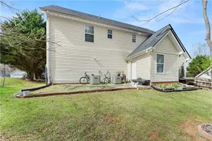 7219 Plum Creek Dr, Gainesville, GA 30507 - Photo 9