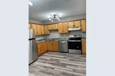 333 Forsyth Street #A, Barnesville, GA 30204 - Photo 3