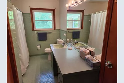 2324 Clairmont Road NE, Atlanta, GA 30329 - Photo 9