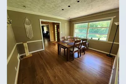 2324 Clairmont Road NE, Atlanta, GA 30329 - Photo 3