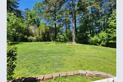 2324 Clairmont Road NE, Atlanta, GA 30329 - Photo 15