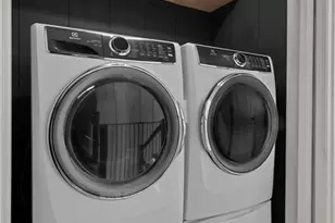 597 Wisteria Dr, Woodstock, GA 30188 - Photo 31