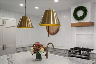 597 Wisteria Dr, Woodstock, GA 30188 - Photo 9