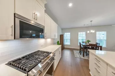 309 Hudson Way, Woodstock, GA 30189 - Photo 9