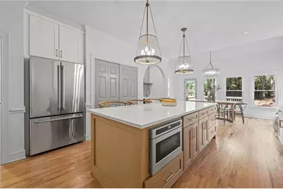 1018 Mill Creek Manor NE, Brookhaven, GA 30319 - Photo 13