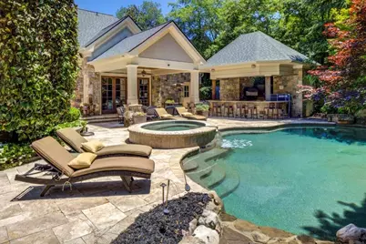 3594 Tuxedo Court, Atlanta, GA 30305 - Photo 3