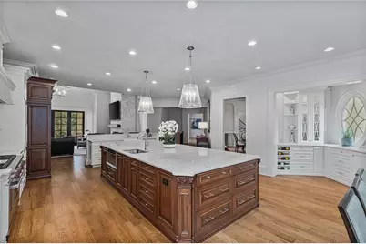 3594 Tuxedo Court, Atlanta, GA 30305 - Photo 9