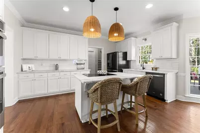 210 Weatherwood Circle, Alpharetta, GA 30004 - Photo 15