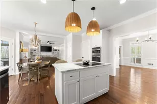 210 Weatherwood Cir, Alpharetta, GA 30004 - Photo 17