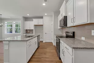 2404 Malster Ln, Lawrenceville, GA 30043 - Photo 7