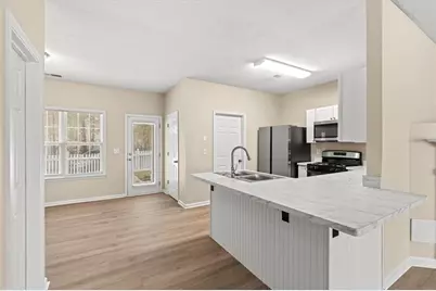 4901 Robinson Square Drive NW, Acworth, GA 30101 - Photo 9