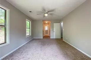 2217 Lowtrail Ct, Lithonia, GA 30058 - Photo 17