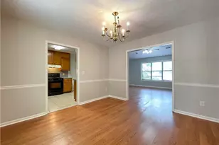 2217 Lowtrail Ct, Lithonia, GA 30058 - Photo 7