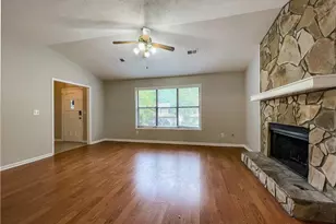 2217 Lowtrail Ct, Lithonia, GA 30058 - Photo 5