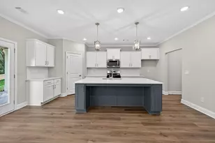 4860 White St, Sugar Hill, GA 30518 - Photo 11