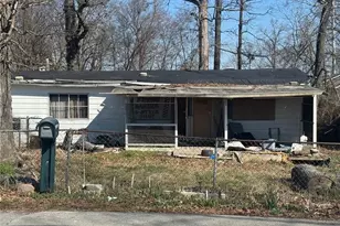 953 Kinsey St, Rossville, GA 30741 - Photo 1