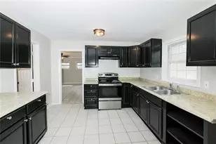 639 Skipper Dr NW, Atlanta, GA 30318 - Photo 15