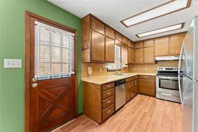 4691 Lucerne Valley Road SW, Lilburn, GA 30047 - Photo 13