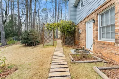 4691 Lucerne Valley Road SW, Lilburn, GA 30047 - Photo 47