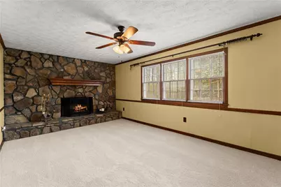 4691 Lucerne Valley Road SW, Lilburn, GA 30047 - Photo 17