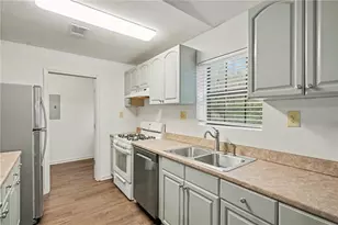 555 Cardell Cir SE, Mableton, GA 30126 - Photo 11