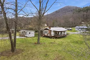 21 McIntosh Ln, Rabun Gap, GA 30568 - Photo 1