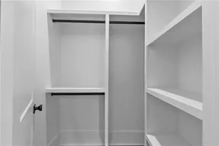 3267 N Bogan Rd, Buford, GA 30519 - Photo 29