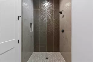 3267 N Bogan Rd, Buford, GA 30519 - Photo 27